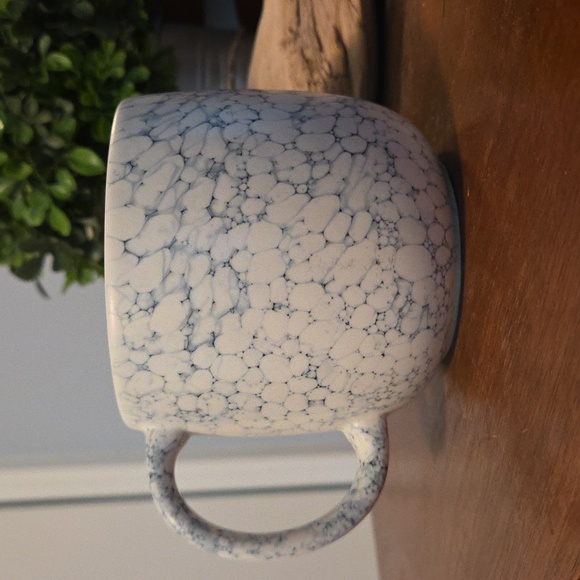 Starbucks Ceramic White Bubble Speckled Mug - Picture 3 of 5